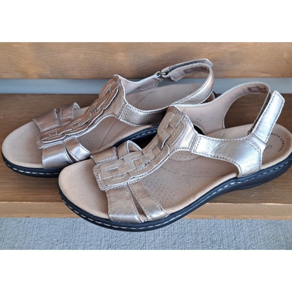 Clarks Womens Ultimate Comfort Leather Strappy Sandals Beige Flat Shoes Size 7 W